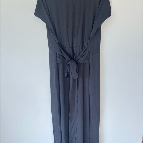 Halara Breezeful V Neck Short Sleeve Side Pocket Tie Back Quick Dry Midi Dress - Picture 10 of 13